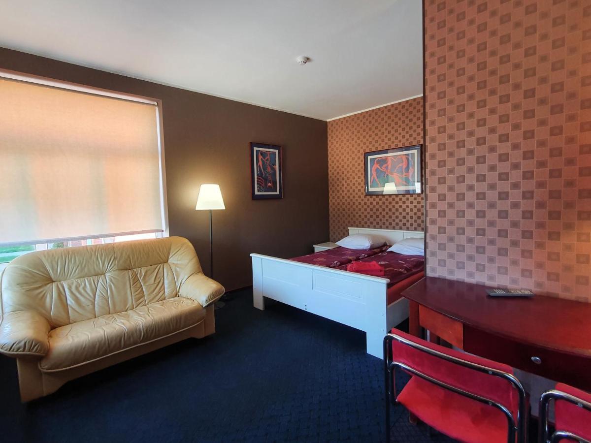 Otra Elpa Hotel วัลกา ภายนอก รูปภาพ