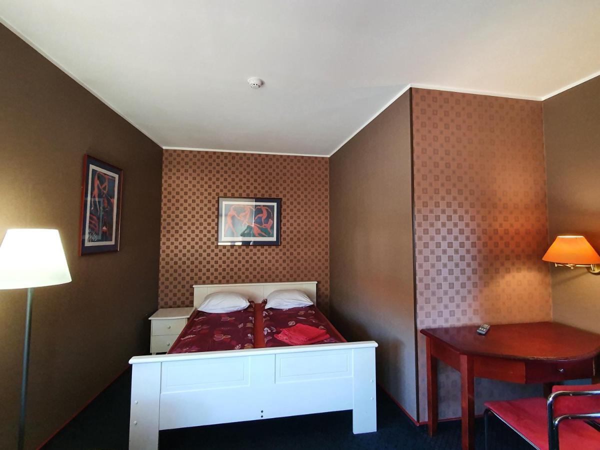 Otra Elpa Hotel วัลกา ภายนอก รูปภาพ